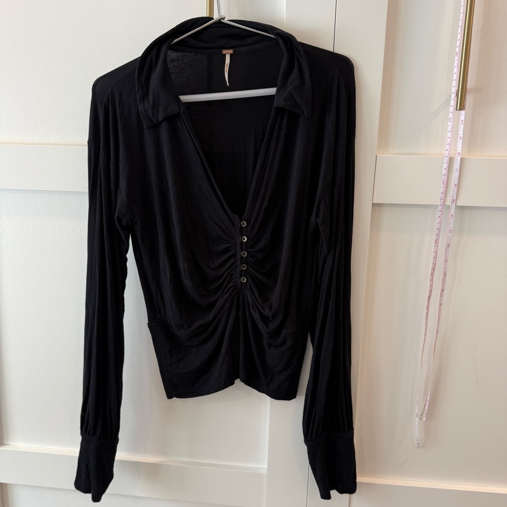 Black Free People long sleeve button up top size medium #boho